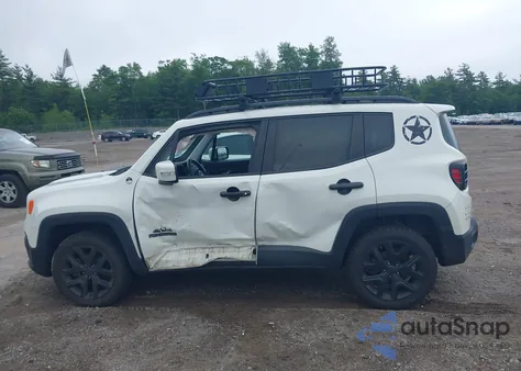 2018 Jeep Renegade Altitude 4X4 из США, поврежденный, VIN ZACCJBBB0JPH15568